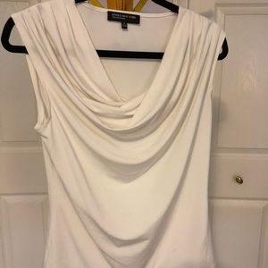 Jones new york off white crawl neck preowned
